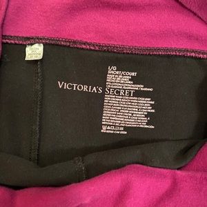 VS yoga pants